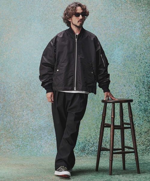 THEOREM(セオレム)の「mj11516- Mordern MA-1 Flight Jacket ボンバージャケット(TRM26-T049S)(MA-1・メンズ・カーキ/ブラック・XL/L/M)」の13枚目の写真