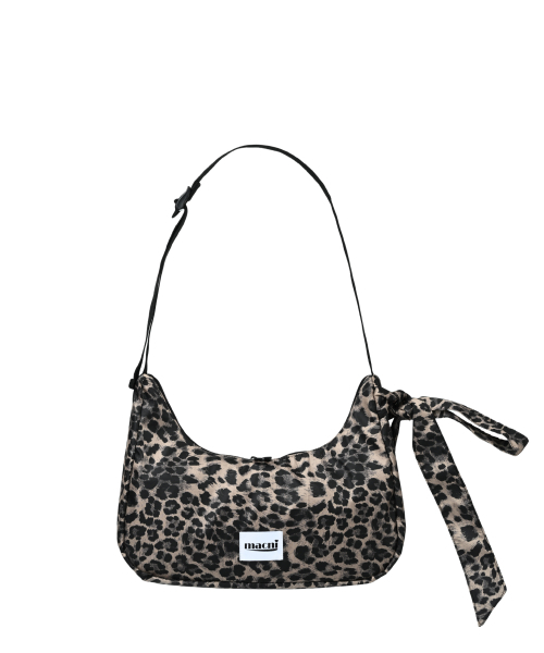 MACNI（マクニ）の「RIBBON CRESCENT CROSS BAG LEOPARD（ショルダーバッグ・レディース・レオパード・FREE）」の2枚目の写真