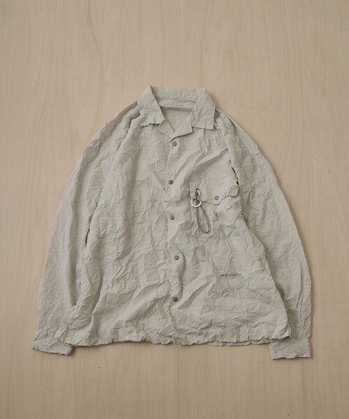 and wander(アンドワンダー)の「【and wander/アンドワンダー】washer pleated open LS shirt(シャツ/ブラウス・メンズ・ブラック/アイボリー・L/M)」の6枚目の写真