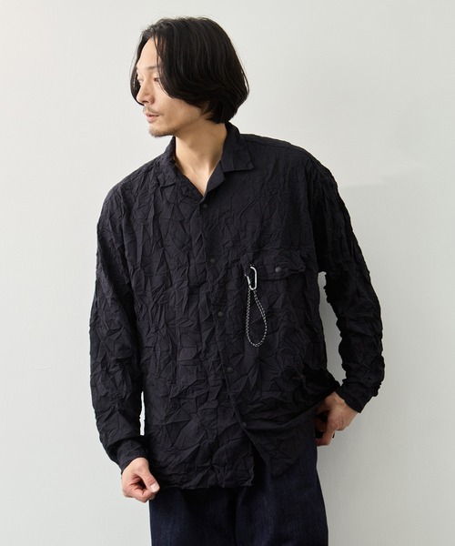 and wander(アンドワンダー)の「【and wander/アンドワンダー】washer pleated open LS shirt(シャツ/ブラウス・メンズ・ブラック/アイボリー・L/M)」の1枚目の写真