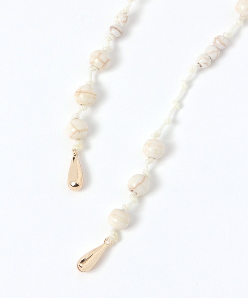 LEPSIM（レプシィム）の「ビーズマルチタイ　665356（ネックレス・レディース・ブラック/アイボリー・ONE SIZE）」の8枚目の写真