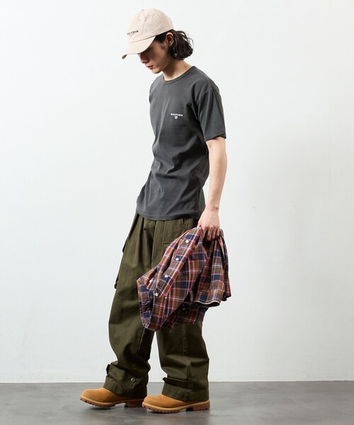 NAUTICA(ノーティカ)の「NAUTICA/ノーティカ Essentials タイトフィット S/S クルーネック ピグメントTシャツ(Tシャツ/カットソー・メンズ・ネイビー/オリーブ/チャコールグレー・MEDIUM/SMALL/X-SMALL/LARGE)」の15枚目の写真