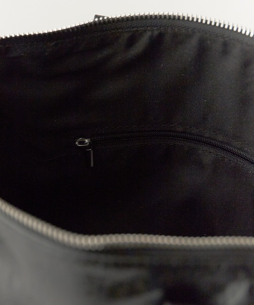 Chick(チック)の「Faux Leather 2-Way Shoulder Bag / フェイクレザー 2WAYショルダーバッグ(ショルダーバッグ・レディース・ブラウン/シルバー/ブラック・FREE)」の21枚目の写真