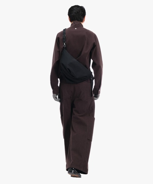 Cote&Ciel（コートエシエル）の「【cote&ciel/コートエシエル】 Orne Onyx Black（ショルダーバッグ・メンズ・ブラック・FREE）」の9枚目の写真