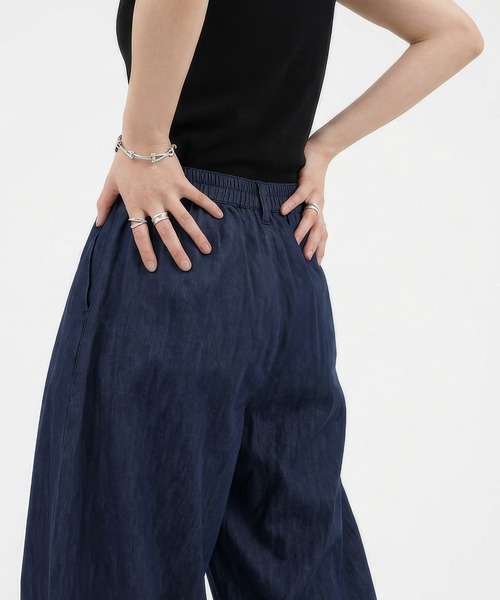 itto...（イット）の「驚くほど軽い！軽量エアリーデニムタックカーブパンツ/デニムパンツ（デニムパンツ・レディース・ライトブルー/ネイビー・M/L/XL）」の14枚目の写真