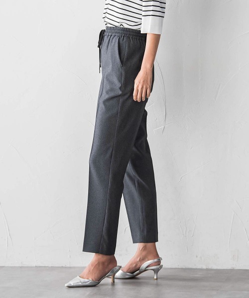 la.f…(ラエフ)の「まるーでデニムテーパードパンツ(その他パンツ・レディース・ブラック系その他/ダークネイビー・7号/9号/11号)」の6枚目の写真