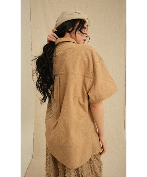 RECULER(ルキュレ)の「Ethnic Coloring Open Collar Shirts Beige (Ver. 26ss)(シャツ/ブラウス・レディース・その他・SMALL/LARGE)」の4枚目の写真