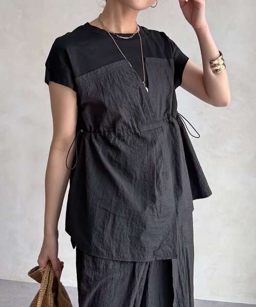 DouDou(ドゥドゥ)の「【WEB限定/セットアップ可能】ワッシャーナイロンビスチェドッキングTEE(Tシャツ/カットソー・レディース・ブラック/ベージュ・FREE)」の10枚目の写真