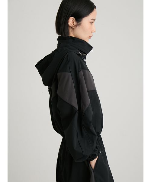 MIESROHE(ミースロエ)の「アノラックショートジャケット(ブルゾン・レディース・ブラック/ホワイト/モカ・F)」の10枚目の写真