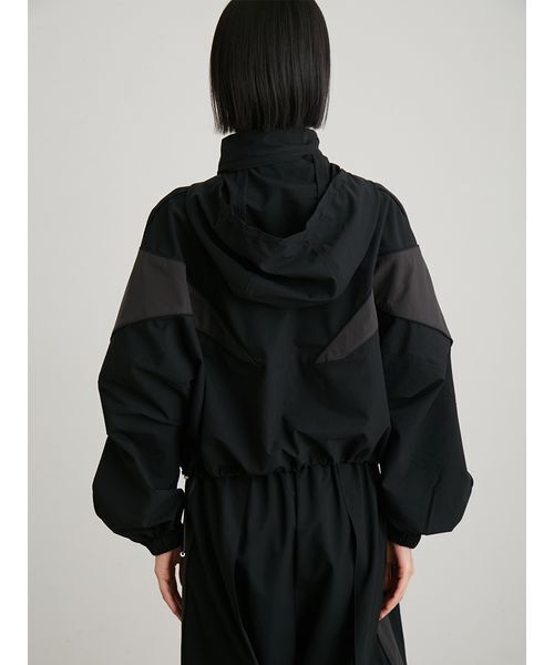 MIESROHE(ミースロエ)の「アノラックショートジャケット(ブルゾン・レディース・ブラック/ホワイト/モカ・F)」の11枚目の写真