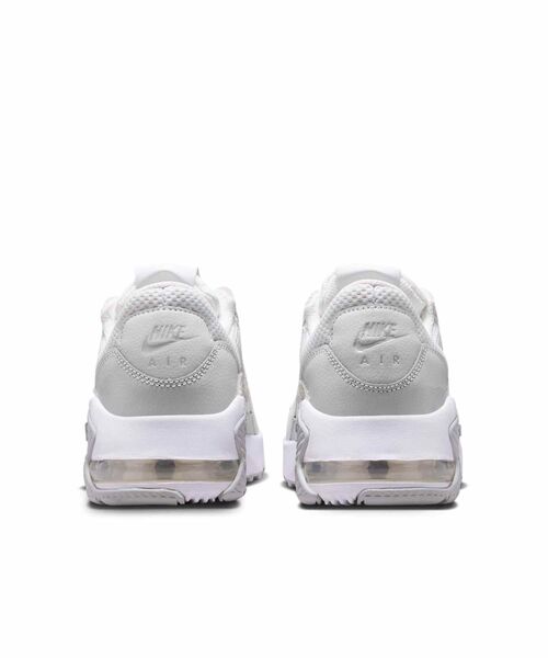 NIKE（ナイキ）の「ナイキ エア マックス エクシー SE ウィメンズシューズ / Nike Air Max Excee SE Women's Shoes IV5372-100 White（スニーカー・レディース・ホワイト・26/25/24.5/24/23.5/23/22.5/25.5/22）」の11枚目の写真