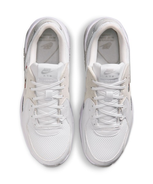NIKE（ナイキ）の「ナイキ エア マックス エクシー SE ウィメンズシューズ / Nike Air Max Excee SE Women's Shoes IV5372-100 White（スニーカー・レディース・ホワイト・26/25/24.5/24/23.5/23/22.5/25.5/22）」の2枚目の写真