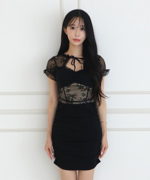 ALLuRing ChaRm(アリュリングチャーム)の「Lace Gathered Mini Dress / レースギャザーミニワンピース(ワンピース・レディース・ホワイト/ブラック・FREE)」の10枚目の写真