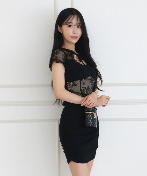 ALLuRing ChaRm(アリュリングチャーム)の「Lace Gathered Mini Dress / レースギャザーミニワンピース(ワンピース・レディース・ホワイト/ブラック・FREE)」の12枚目の写真