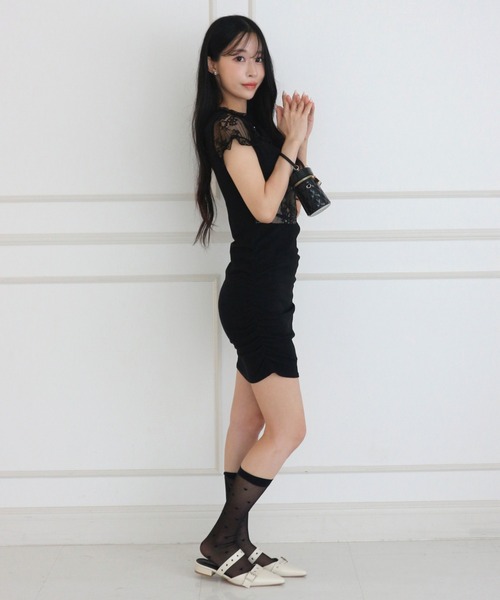 ALLuRing ChaRm(アリュリングチャーム)の「Lace Gathered Mini Dress / レースギャザーミニワンピース(ワンピース・レディース・ホワイト/ブラック・FREE)」の16枚目の写真