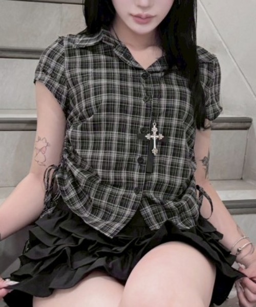 Never mind the XU / Chikashitsu+(ネバーマインド ザ エックスユー / チカシツプラス)の「【nmtc+】Drawstring Check Shirt / 【エヌエムティーシープラス】サイドリボン半袖チェックシャツ(シャツ/ブラウス・レディース・ブラック・ONE SIZE)」の16枚目の写真