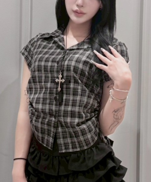Never mind the XU / Chikashitsu+(ネバーマインド ザ エックスユー / チカシツプラス)の「【nmtc+】Drawstring Check Shirt / 【エヌエムティーシープラス】サイドリボン半袖チェックシャツ(シャツ/ブラウス・レディース・ブラック・ONE SIZE)」の17枚目の写真