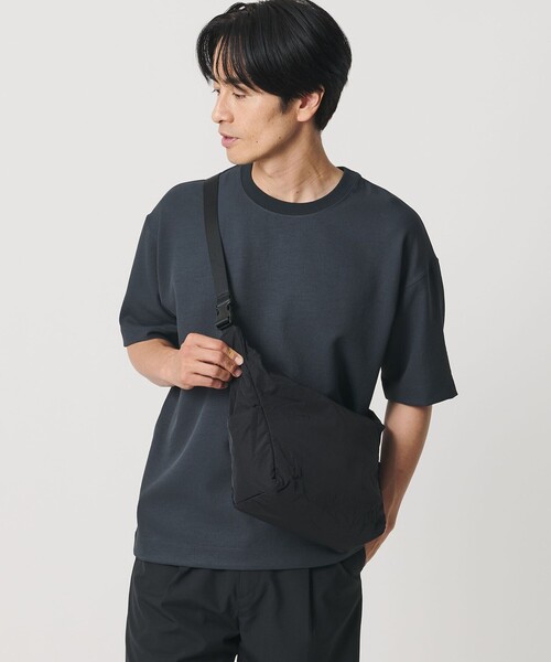 BEAUTY&YOUTH UNITED ARROWS(ビューティーアンドユースユナイテッドアローズ)の「ライト ナイロン クロス ショルダーバッグ スモール(ショルダーバッグ・メンズ・ダークグレー/ブラック/ナチュラル・FREE)」の4枚目の写真