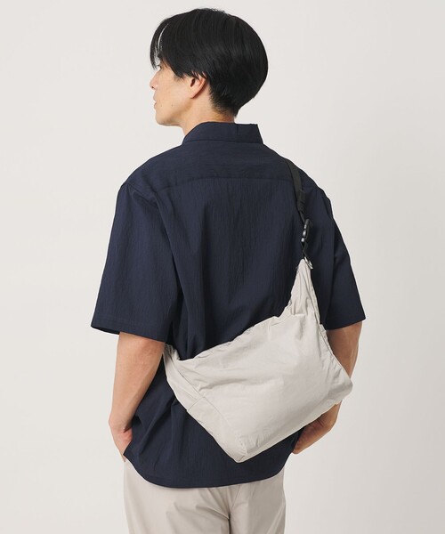 BEAUTY&YOUTH UNITED ARROWS(ビューティーアンドユースユナイテッドアローズ)の「ライト ナイロン クロス ショルダーバッグ スモール(ショルダーバッグ・メンズ・ダークグレー/ブラック/ナチュラル・FREE)」の5枚目の写真