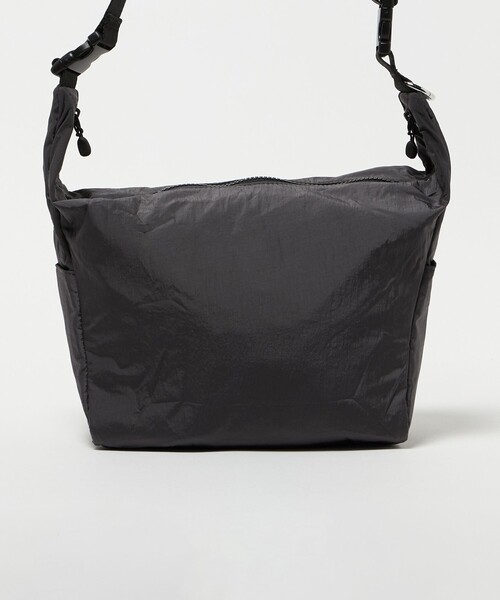 BEAUTY&YOUTH UNITED ARROWS（ビューティーアンドユースユナイテッドアローズ）の「ライト ナイロン クロス ショルダーバッグ スモール（ショルダーバッグ・メンズ・ダークグレー/ブラック/ナチュラル・FREE）」の13枚目の写真