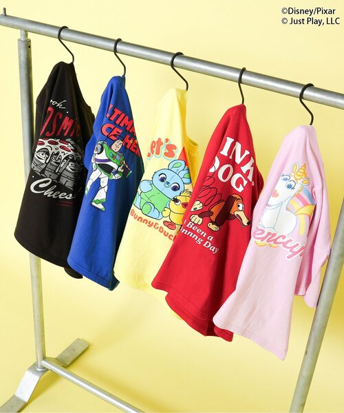Disney(ディズニー)の「ディズニーキャラクター トイ・ストーリー/カラバリTシャツ(Tシャツ/カットソー・キッズ・イエロー/チャコール/ピンク/ブルー/レッド・120/130/140/80/90/110/100)」の12枚目の写真
