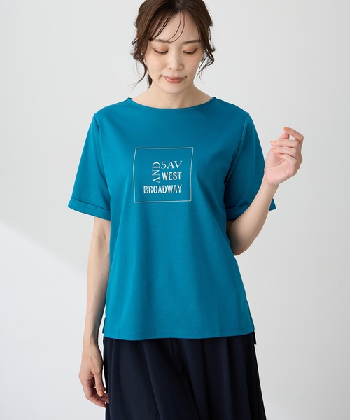 A/C DESIGN BY ALPHA CUBIC（エーシーデザインバイアルファキュービック）の「【ALCOLLAGEプリント】プリントボートネックＴシャツ【すごツヤ・UVカット・接触冷感】（Tシャツ/カットソー・レディース・ライトグレー/グリーン・M/L/LL）」の6枚目の写真