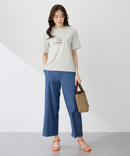 A/C DESIGN BY ALPHA CUBIC（エーシーデザインバイアルファキュービック）の「【ALCOLLAGEプリント】プリントボートネックＴシャツ【すごツヤ・UVカット・接触冷感】（Tシャツ/カットソー・レディース・ライトグレー/グリーン・M/L/LL）」の9枚目の写真