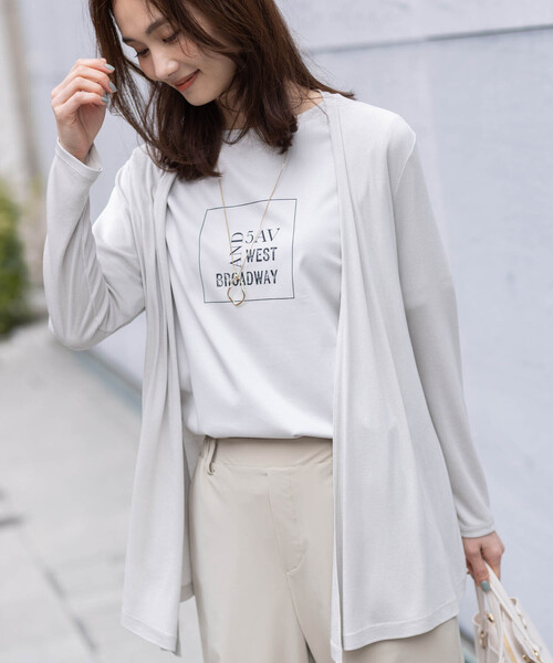 A/C DESIGN BY ALPHA CUBIC（エーシーデザインバイアルファキュービック）の「【ALCOLLAGEプリント】プリントボートネックＴシャツ【すごツヤ・UVカット・接触冷感】（Tシャツ/カットソー・レディース・ライトグレー/グリーン・M/L/LL）」の16枚目の写真