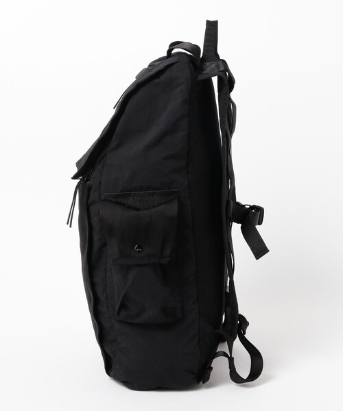 C.P. COMPANY（シーピーカンパニー）の「C.P. Company / Herringbone Mixed Backpack（バックパック/リュック・メンズ・ブラック・ONE SIZE）」の2枚目の写真
