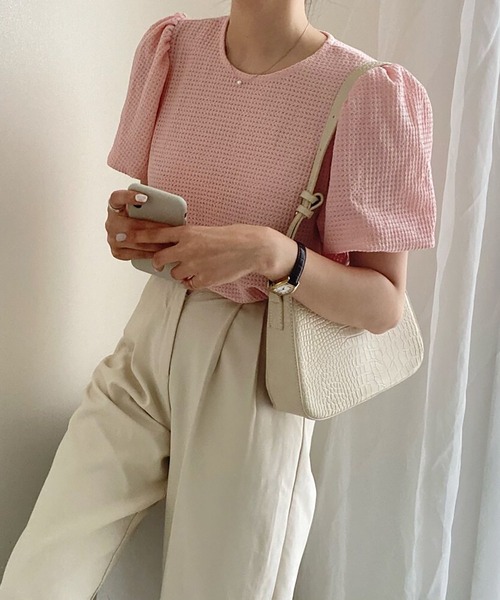 Girly Doll(ガーリードール)の「ワッフル地パフスリーブカットソー(Tシャツ/カットソー・レディース・ベージュ/ブルー/ピンク・FREE)」の19枚目の写真