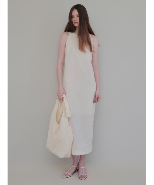 NOWNS(ナウンス)の「Lena | Crinkled bag(ショルダーバッグ・レディース・アイボリー・FREE)」の7枚目の写真