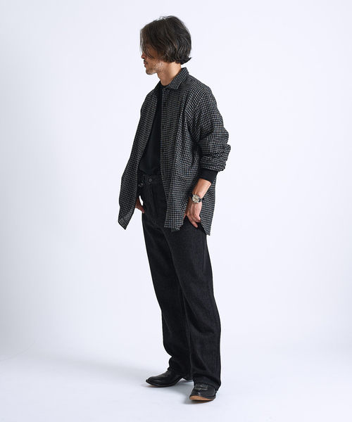 EDIFICE(エディフィス)の「ルーズ デニム ストレート 5PK パンツ(デニムパンツ・メンズ・ブラック/サックスブルー/アイボリー・LARGE/SMALL/MEDIUM)」の4枚目の写真