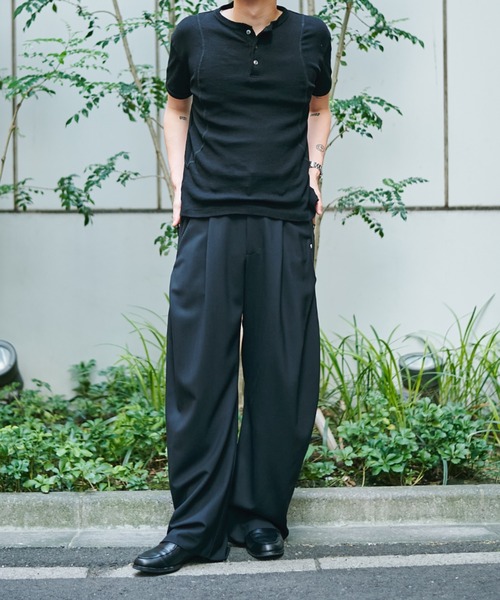CONZ(コンズ)の「curved leg trousers 3.0 buckle(スラックス・メンズ・ブラック/ベージュ/ブラウン・1/2/4/3)」の10枚目の写真