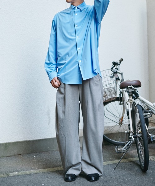 CONZ(コンズ)の「curved leg trousers 3.0 buckle(スラックス・メンズ・ブラック/ベージュ/ブラウン・1/2/4/3)」の8枚目の写真
