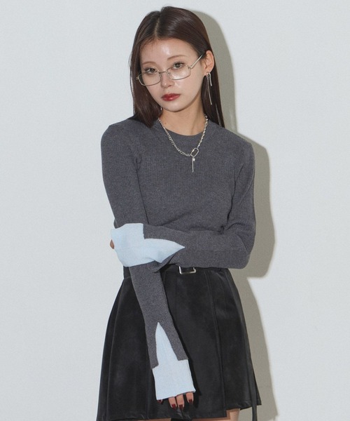 PAGEBOY(ページボーイ)の「【マルチファンクション】ハイショクレイヤードスリーブクルーネックニット(ニット/セーター・レディース・チャコールグレー/ブラック/レッド/オフホワイト・FREE)」の3枚目の写真