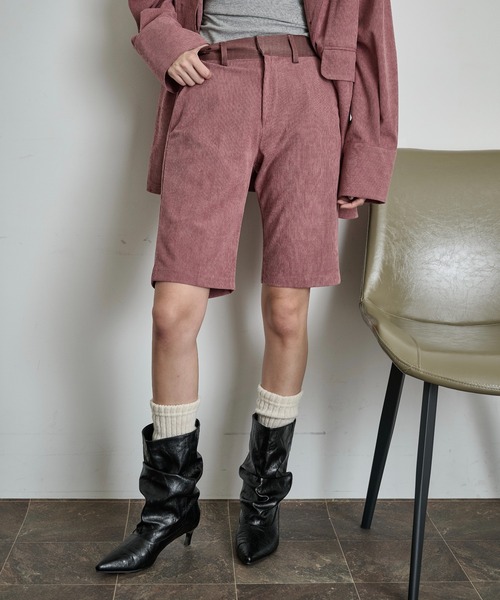 THE YOn(ザヨン)の「配色ベルトコーデュロイハーフパンツ(その他パンツ・レディース・ブラック/アイボリー/ピンク・M/S)」の3枚目の写真