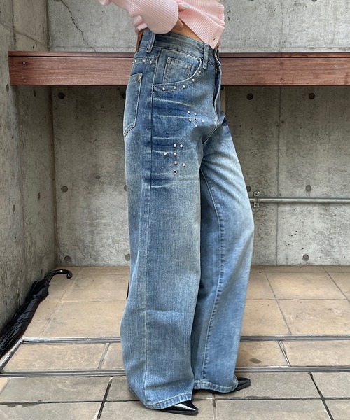 ROGER AND RAW（ロジャーアンドロウ）の「スタッズ×ビジューデコ デニムワイドパンツ（デニムパンツ・レディース・ブルー・SMALL/MEDIUM）」の17枚目の写真