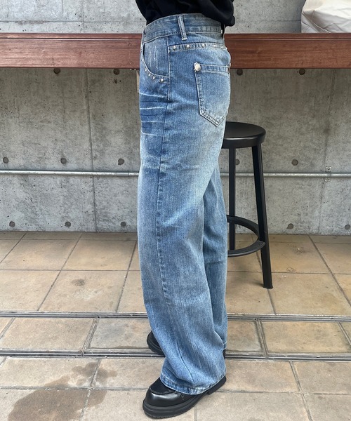 ROGER AND RAW（ロジャーアンドロウ）の「スタッズ×ビジューデコ デニムワイドパンツ（デニムパンツ・レディース・ブルー・SMALL/MEDIUM）」の7枚目の写真