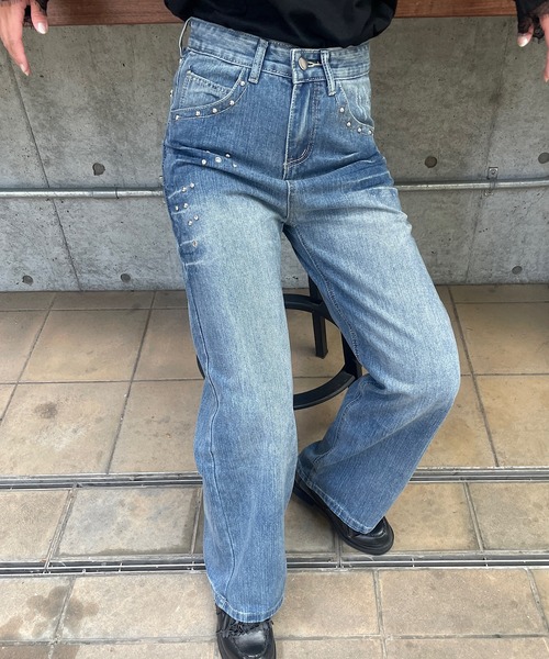 ROGER AND RAW（ロジャーアンドロウ）の「スタッズ×ビジューデコ デニムワイドパンツ（デニムパンツ・レディース・ブルー・SMALL/MEDIUM）」の4枚目の写真