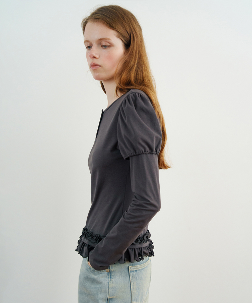 SINOON(シヌーン)の「Balloon Puff Layered Sleeve (Charcoal)(Tシャツ/カットソー・レディース・チャコールグレー・SMALL/MEDIUM)」の2枚目の写真