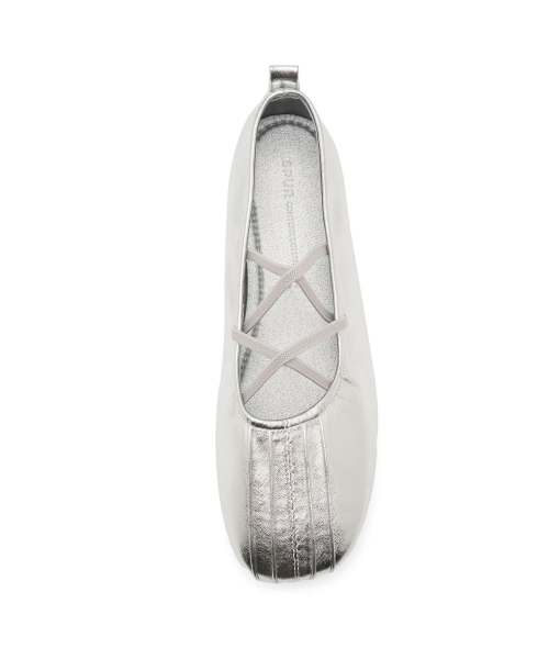 SPUR（シュプール）の「マルチストラッププリーツバレエフラットシューズ 2cm -WA9001 (4カラー)（バレエシューズ・レディース・アイボリー/ブラック/ダークパープル/シルバー・22.5cm/25cm/24.5cm/24cm/23.5cm/23cm）」の13枚目の写真
