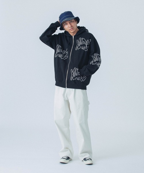 XLARGE(エクストララージ)の「ALLOVER LOGO ZIP HOODED SWEATSHIRT(パーカー・メンズ・ブルー/ピンク/ブラック・S/M/L/XL)」の5枚目の写真