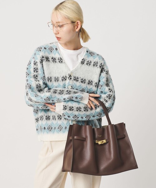 VIOLAd'ORO(ヴィオラドーロ)の「<VIOLAd’ORO>TRERO レザー トートバッグ L(トートバッグ・レディース・ブラック/ダークブラウン・FREE)」の4枚目の写真