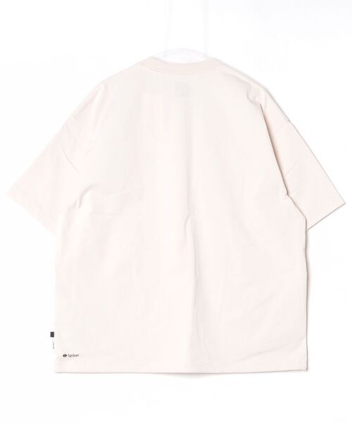 DAIWA PIER39（ダイワピア39）の「DAIWA PIER39 / ダイワ ピアサーティナイン：TECH DRAWSTRING S/S TEE Brewed Protein：BE-36026[PIE]（Tシャツ/カットソー・メンズ・オフホワイト・L/M）」の2枚目の写真