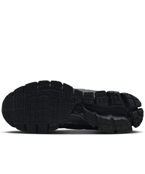 NIKE（ナイキ）の「ナイキ ズーム スカイロン 11 シューズ / Nike Zoom Skylon 11 Shoes IU1869-002 Black（スニーカー・メンズ・ブラック・24/29/26.5/27.5/27/26/30/29.5/25.5/25/24.5/28.5/28）」の3枚目の写真