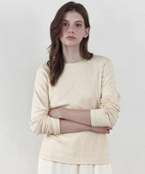 WEDNESDAYOASISFORWOMEN(ウェンズデー オアシス フォー ウーマン)の「カラーラウンド長袖Tシャツ_LEMON(WB6TP47)(Tシャツ/カットソー・レディース・レモンイエロー・FREE)」の2枚目の写真