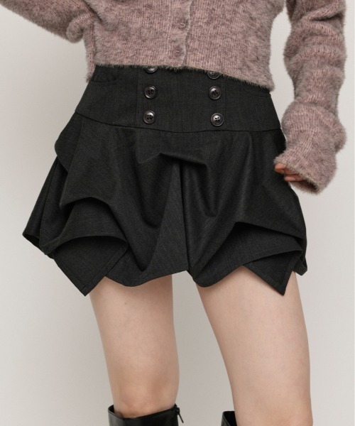 SLY(スライ)の「DOUBLE BUTTON TUCK SKORT ダブルボタンタックスコート ナポレオン風 秋服 冬服(スカート・レディース・杢グレー/ブラック・0/1)」の2枚目の写真