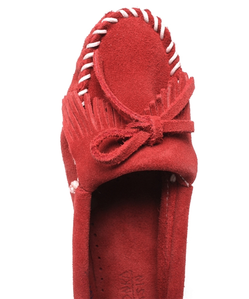 Minnetonka(ミネトンカ)の「【MINNETONKA】ミネトンカ KiltySuedeMoc(ブーツ・レディース・レッド・6/7/8)」の6枚目の写真