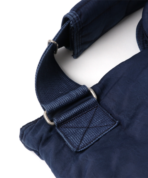 PORTER CLASSIC（ポータークラシック）の「【Porter Classic 】ポータークラシック/ SUPER NYLON ヘルメットケースLサイズ（ショルダーバッグ・メンズ・ブルー/ブラック・FREE）」の6枚目の写真