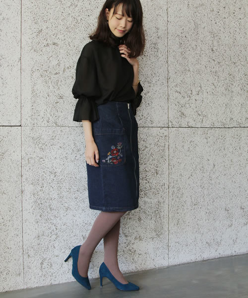 SESTO(セスト)の「8cmヒール美脚ポインテッドトゥパンプス(パンプス・レディース・パープル/マスタード/ブラック系その他/ブルー/ブラウン/ベージュ系その他/その他/レッド/レオパード/アイボリー/ブラック/グレイッシュベージュ/チェック/ダークベージュ・22/23/23.5/25.5/24.5/22.5/24)」の15枚目の写真